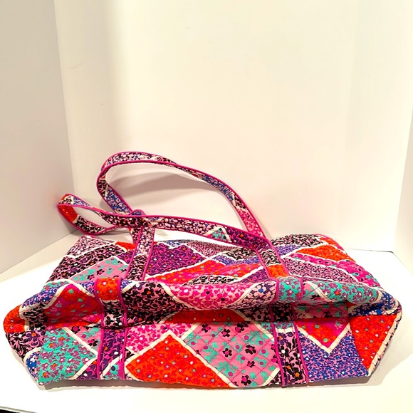 Vera Bradley Overnight Bag - Picture 4 of 5